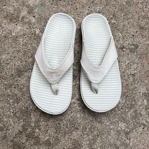 Striped Flip Flop Sandals with Subtle Logo Accent - Light Gray & White